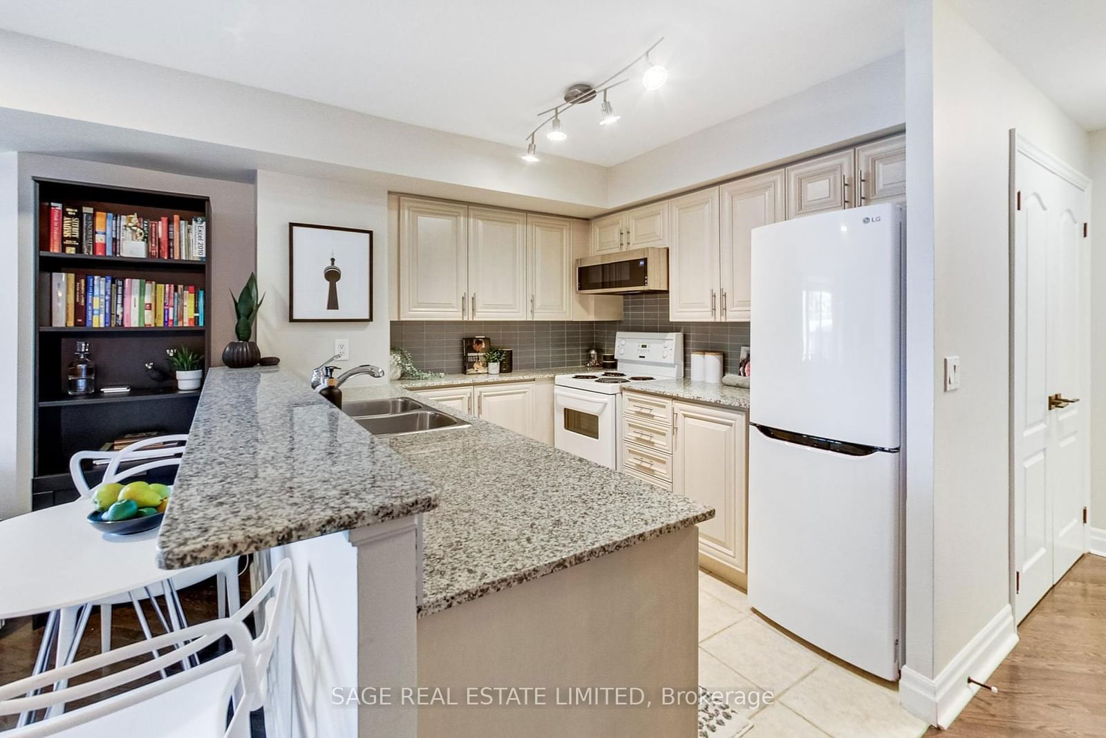 2121 Lake Shore Blvd W, unit 1208 for sale - image #13