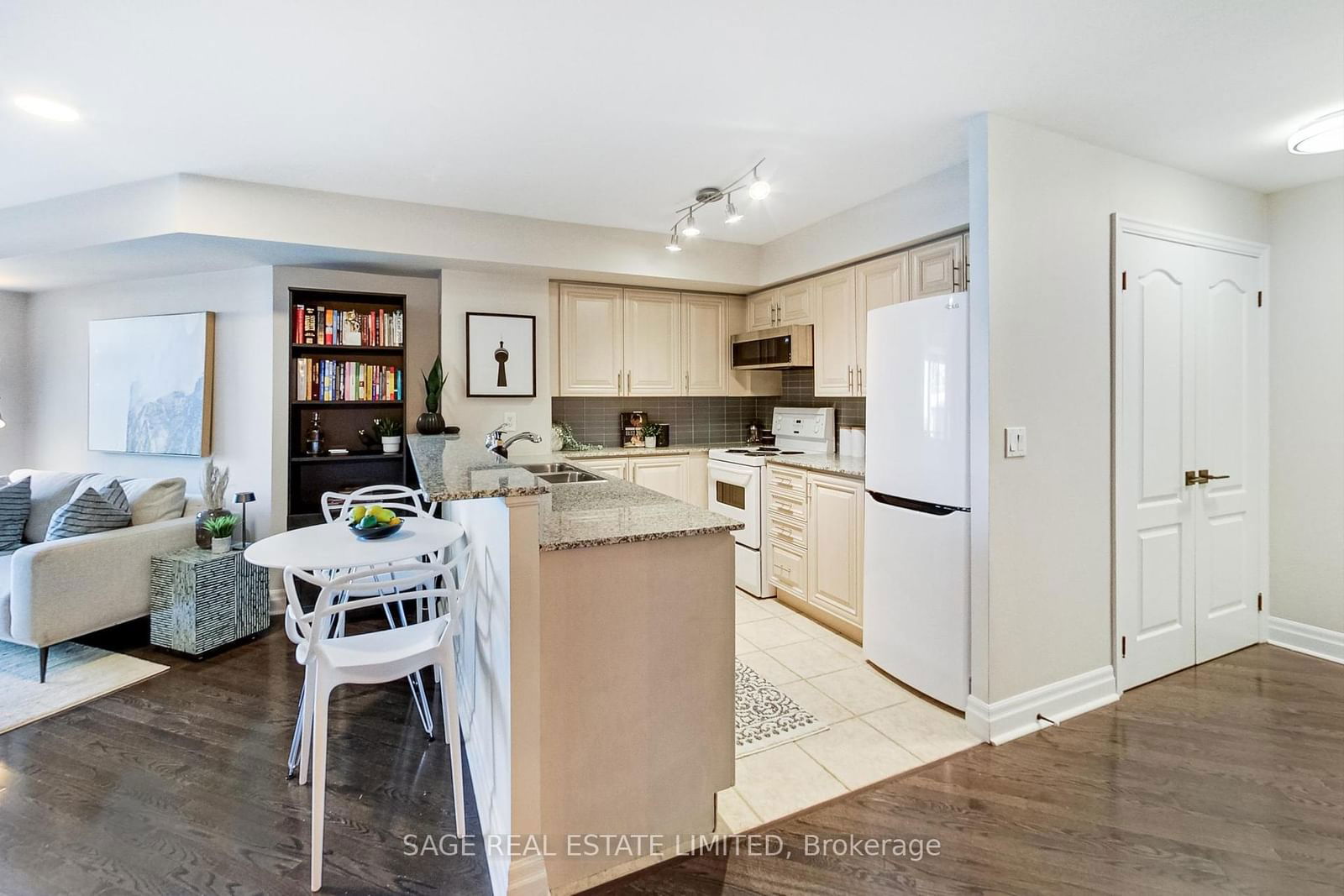 2121 Lake Shore Blvd W, unit 1208 for sale - image #6