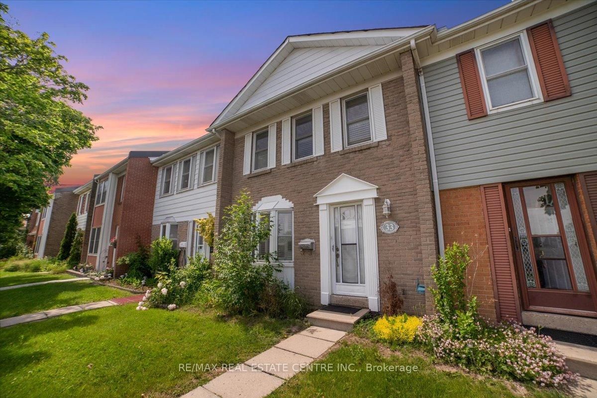 1020 Central Park Drive Townhomes, Brampton, Toronto