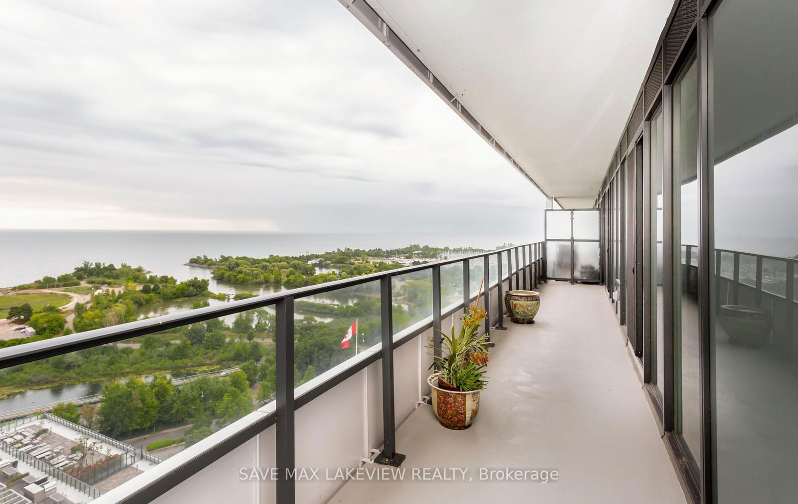 30 Shore Breeze Dr S, unit 1616 for sale