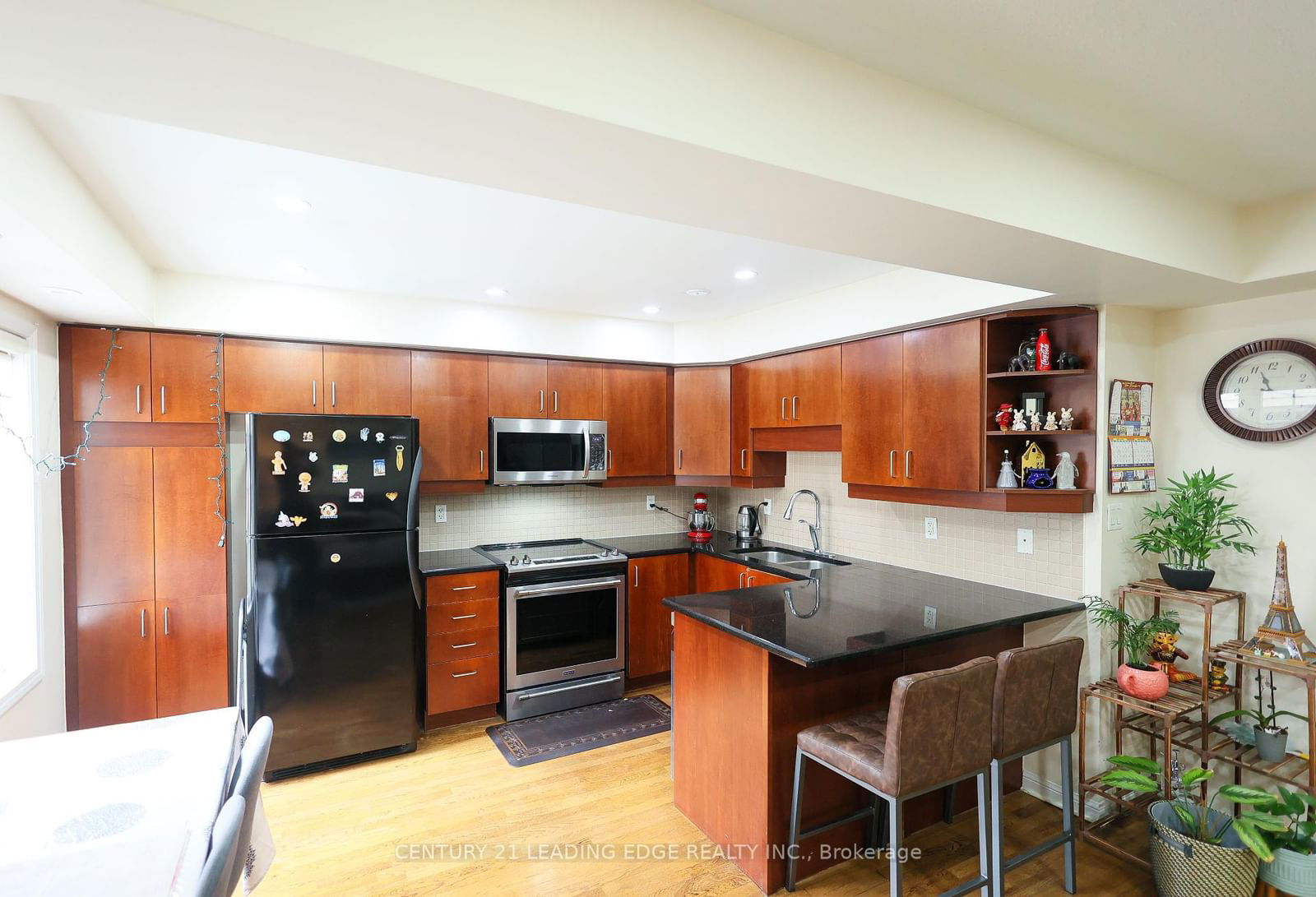 760 Neighbourhood Circ, unit 1 for sale - image #6