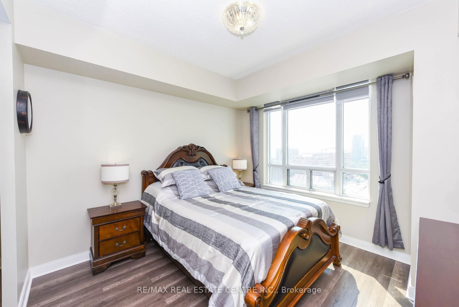 70 Absolute Ave, unit 2109 for sale - image #27