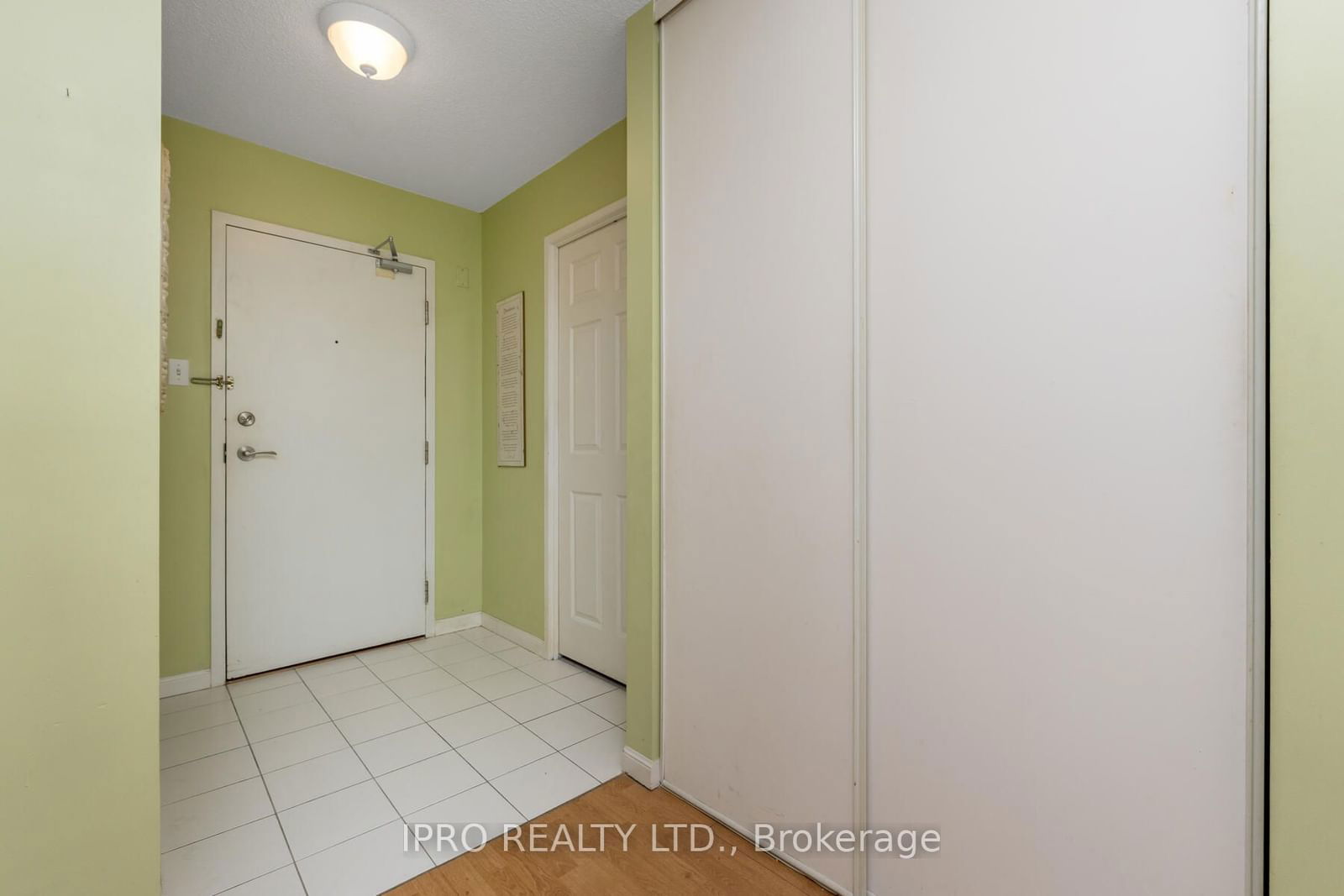 12 Laurelcrest St, unit 307 for sale