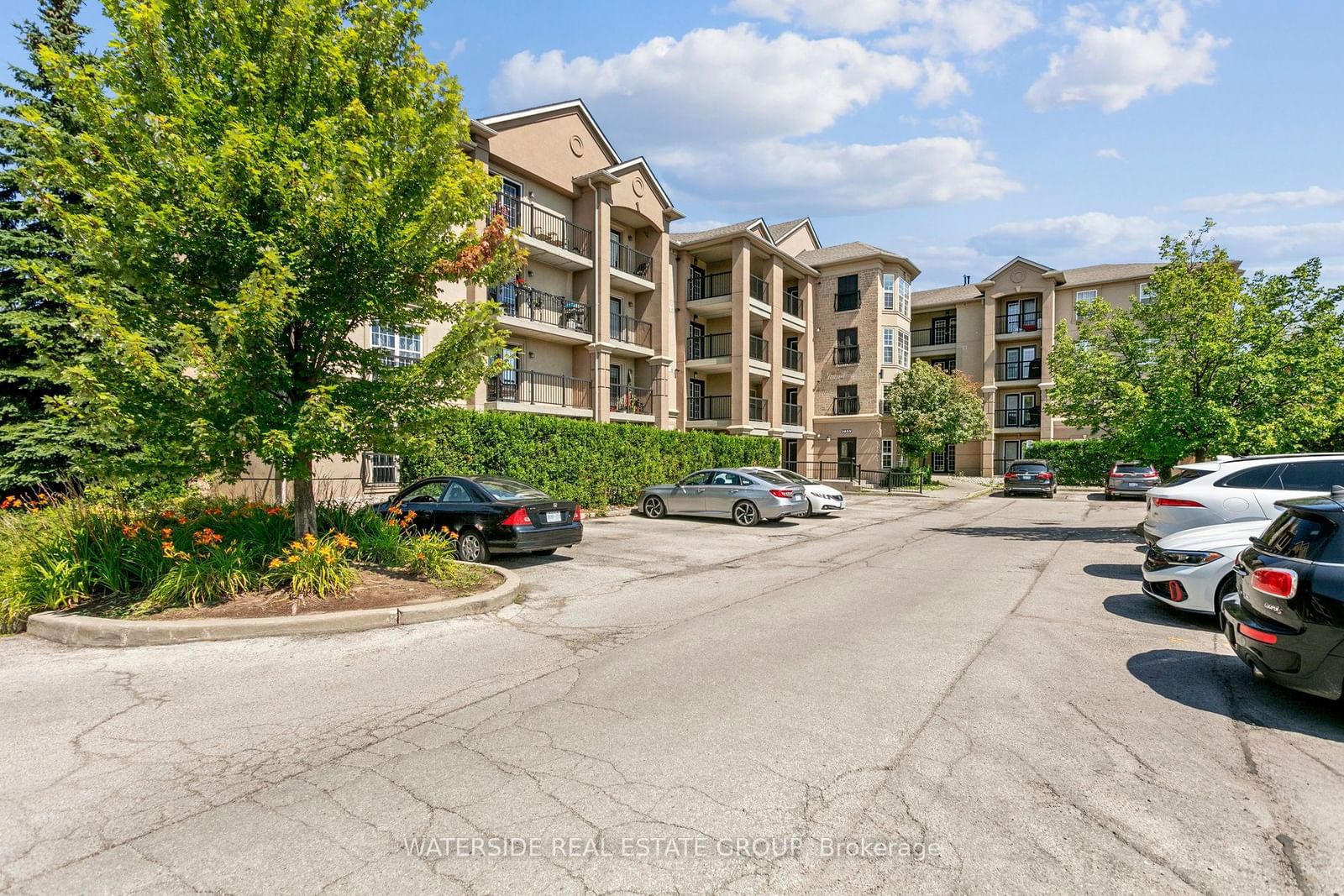 2055 Appleby Line, unit 108 for sale