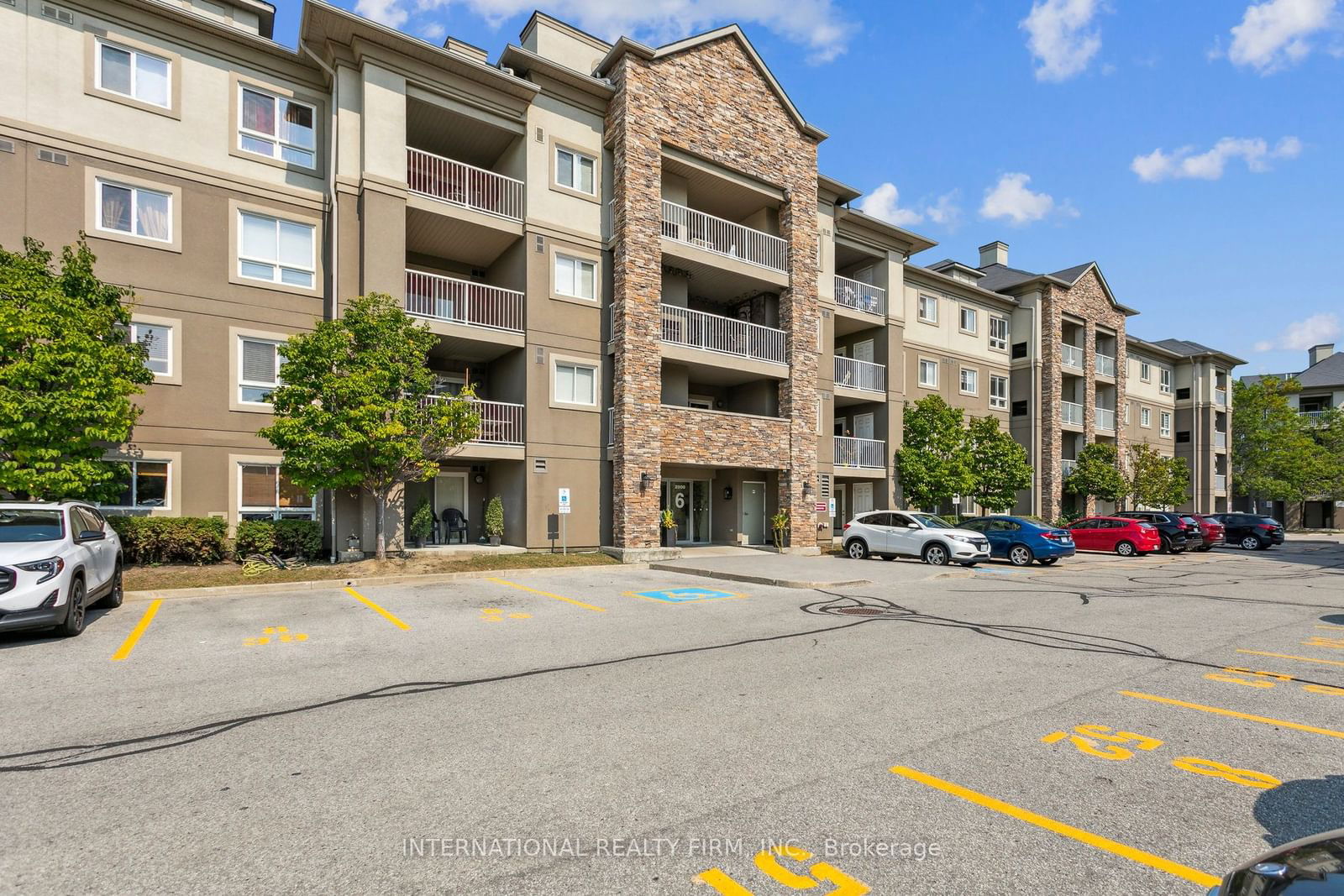 6 Dayspring Circ, unit 2113 for sale - image #2