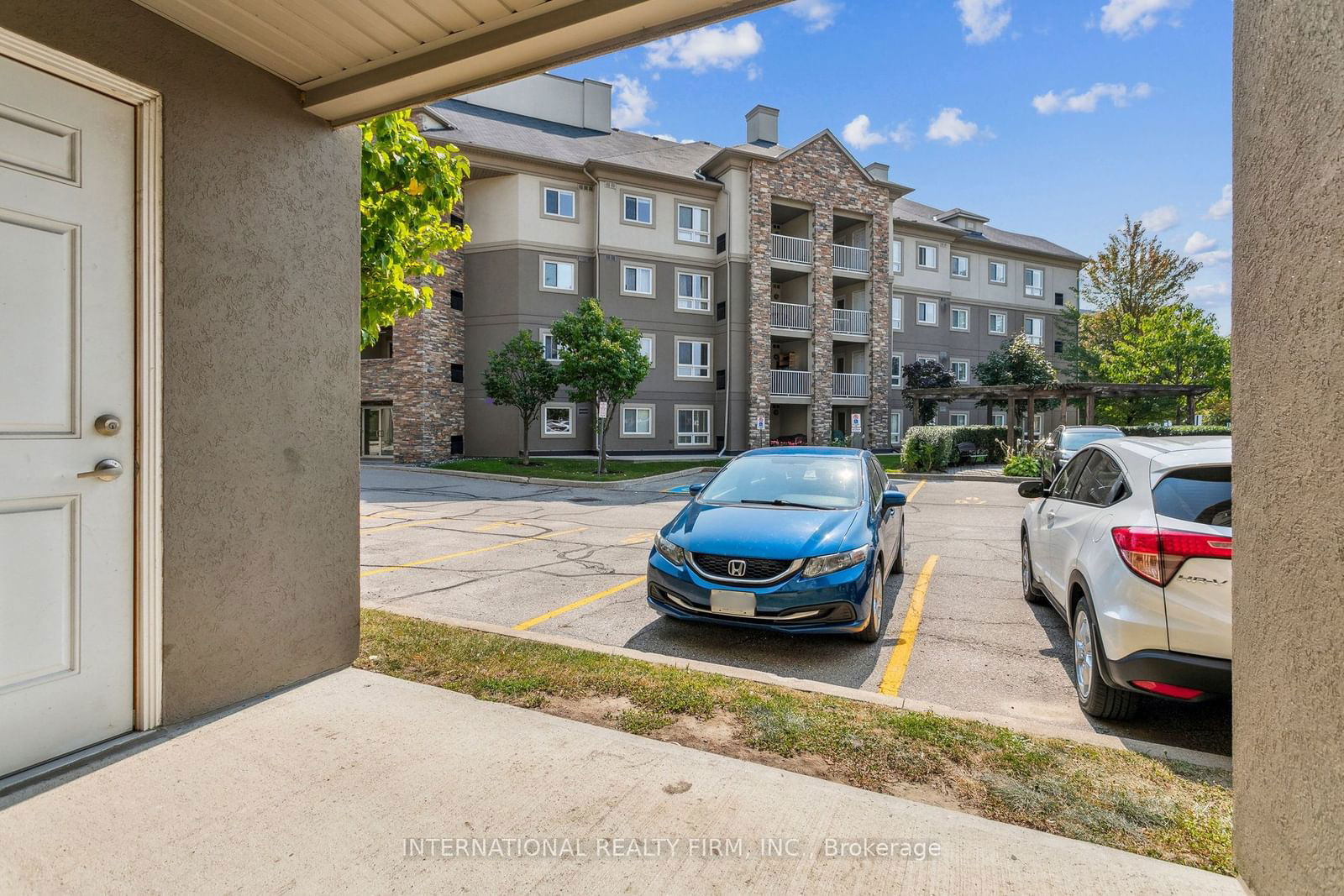 6 Dayspring Circ, unit 2113 for sale - image #23