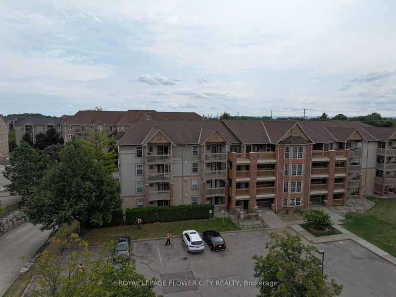 4005 Kilmer Dr, unit 412 for sale - image #1