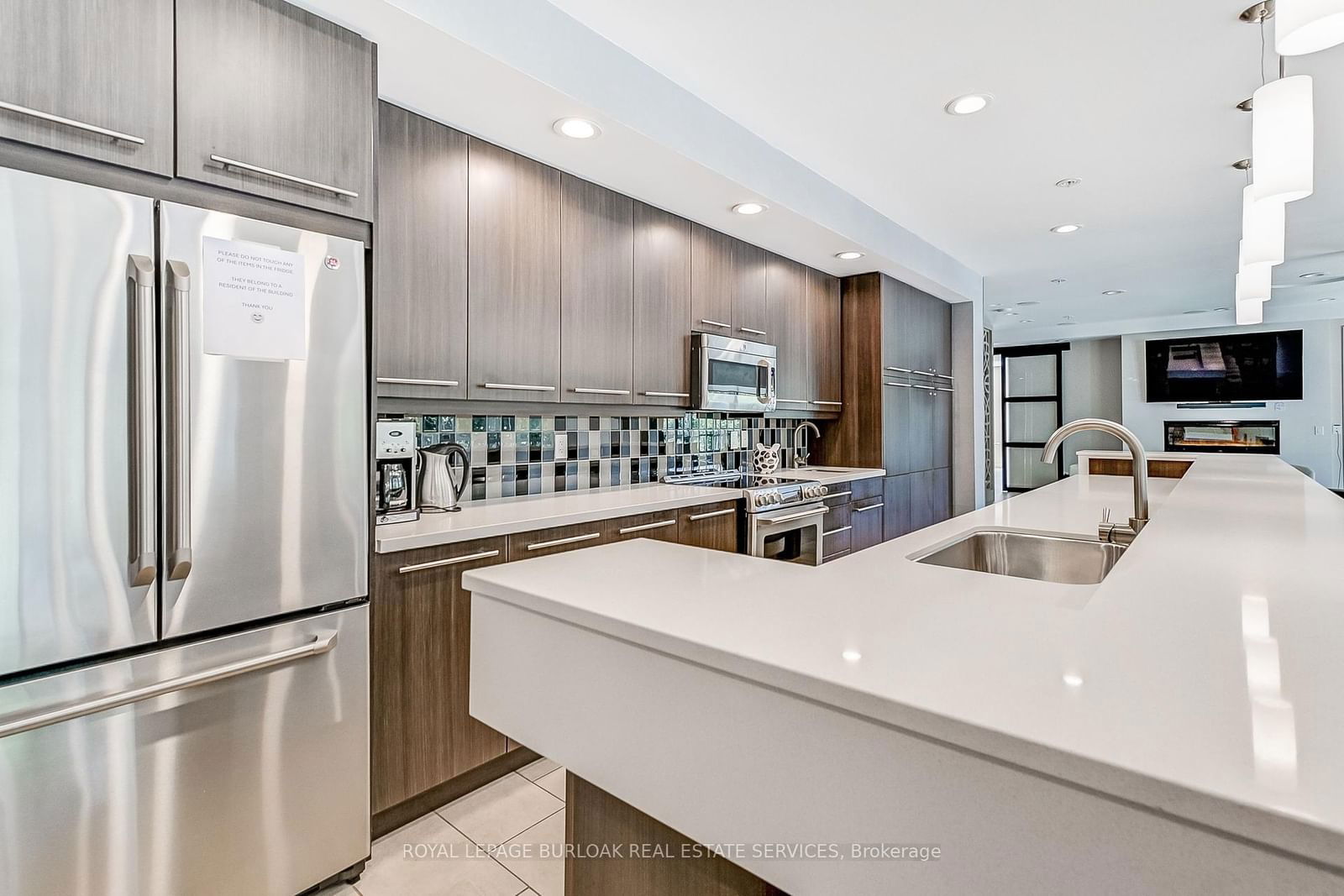 551 Maple Ave, unit 1202 for sale - image #27