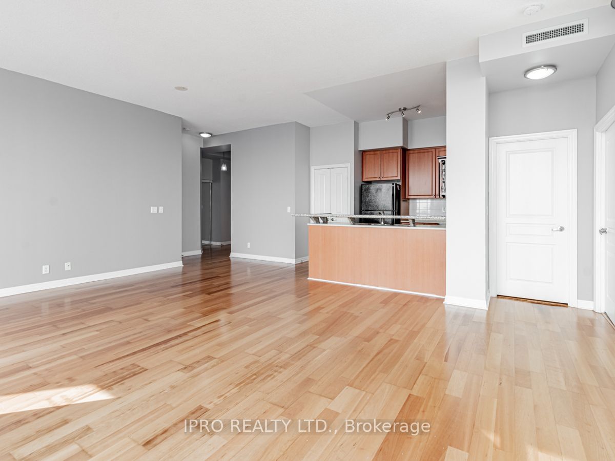 220 Burnhamthorpe Rd, unit 3202 for rent - image #9