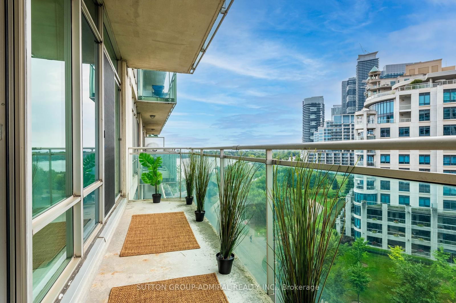 5 Marine Parade Dr, unit 808 for rent