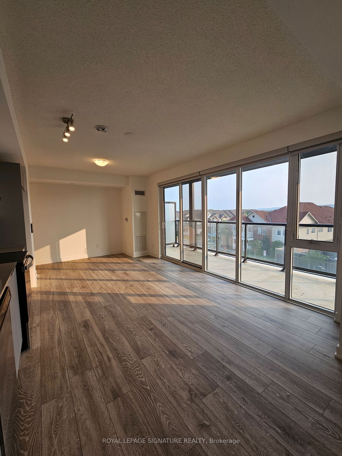 3210 Dakota Common, unit A309 for rent - image #3