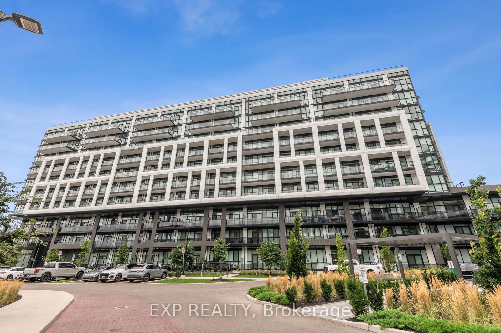 50 George Butchart Dr, unit 327 for sale - image #2