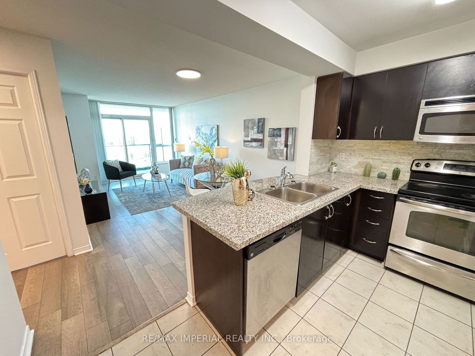 4900 Glen Erin Dr, unit 1810 for sale - image #10