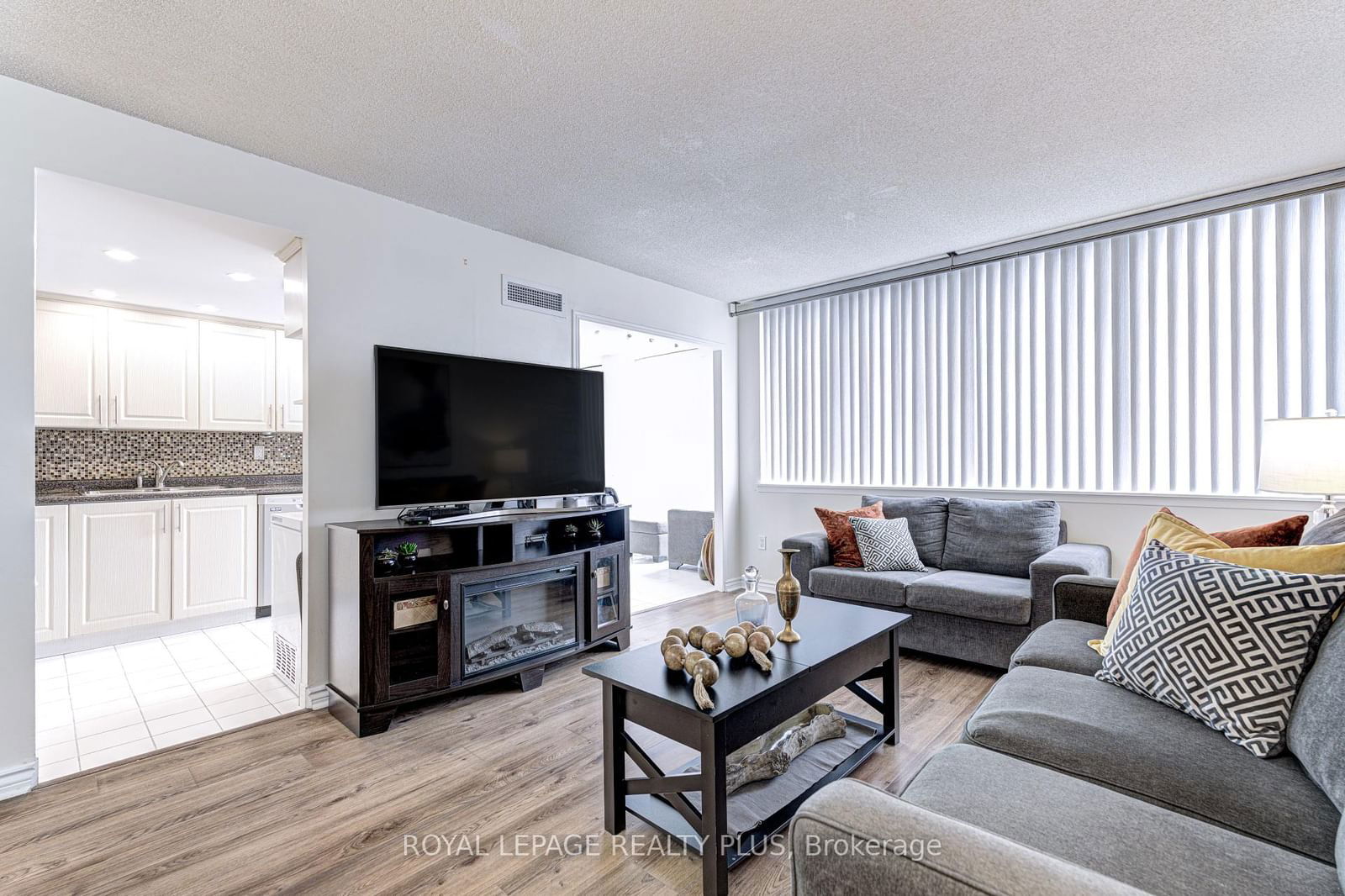 350 Webb Dr, unit 1210 for sale - image #12