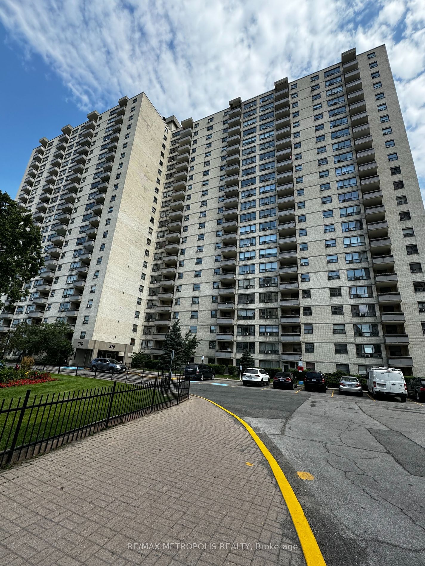 370 Dixon Rd, unit 2109 for sale - image #1