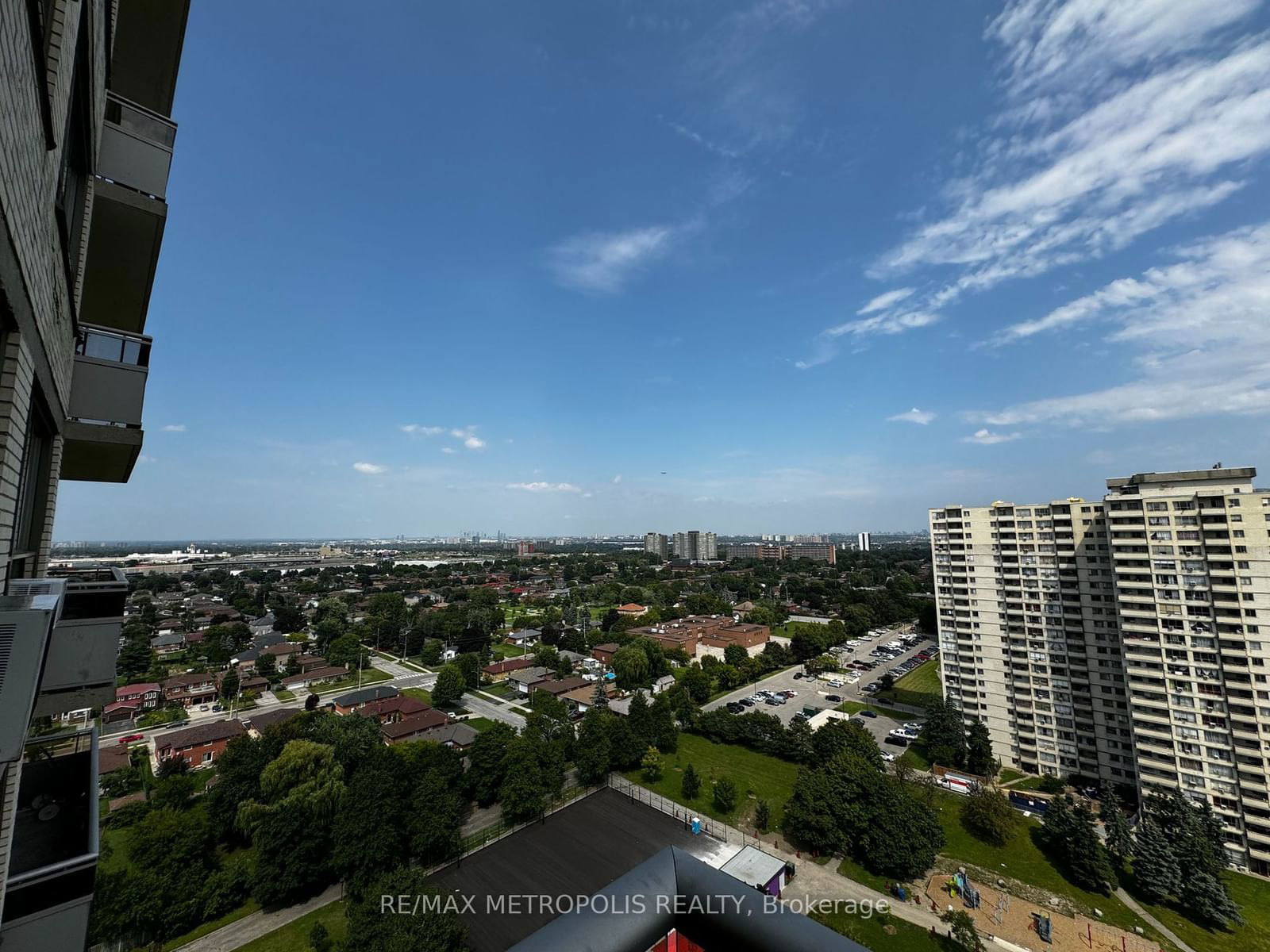 370 Dixon Rd, unit 2109 for sale