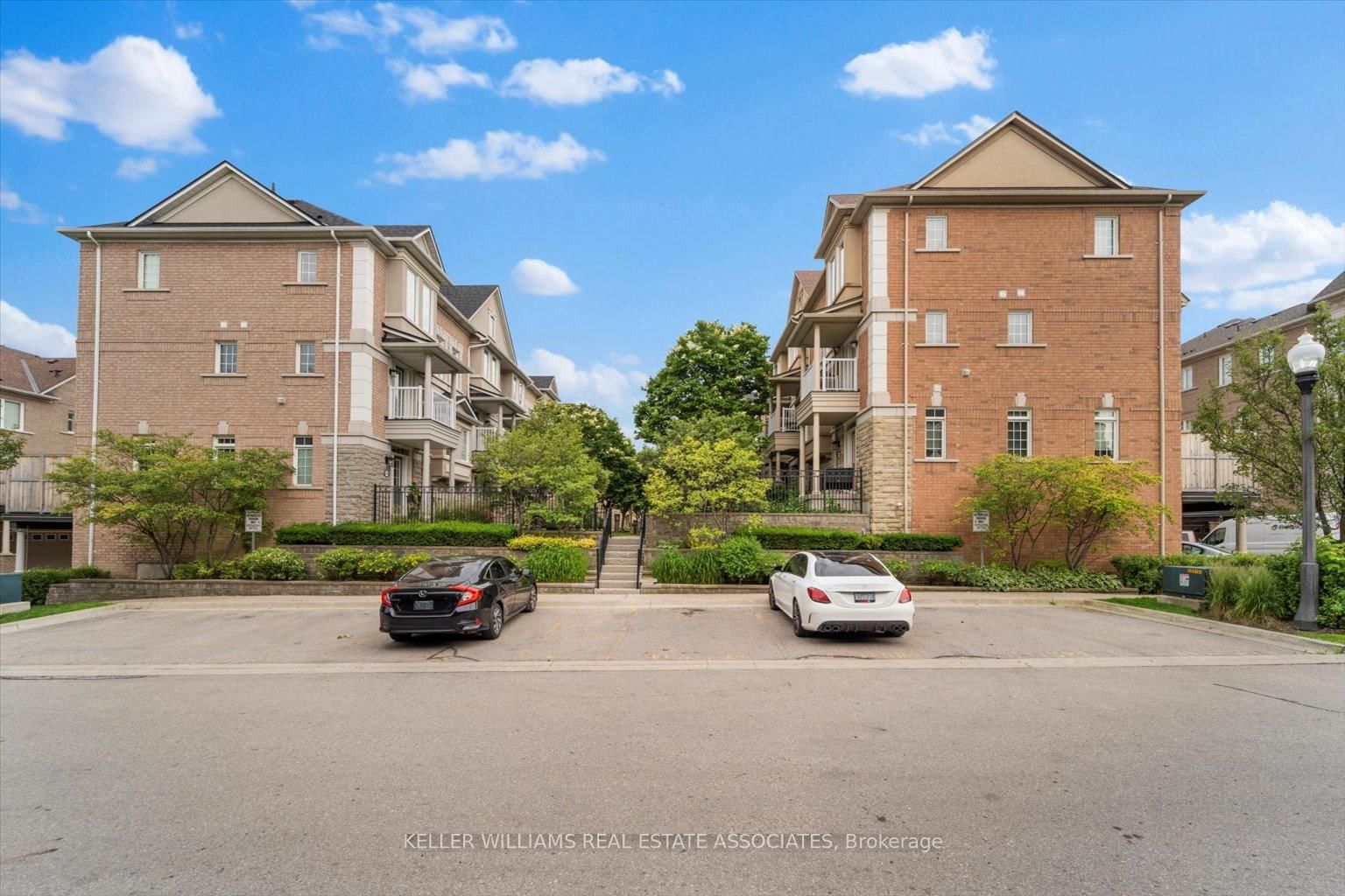 The Ports of Olde Port Credit Townhomes, Mississauga, Toronto