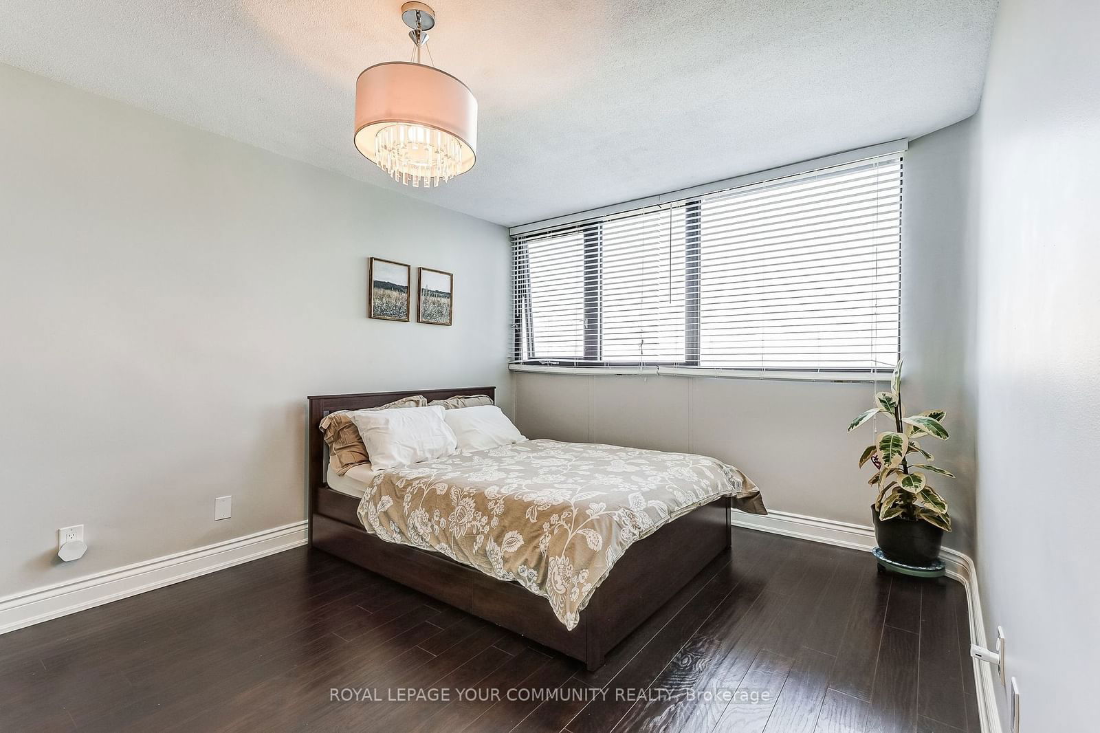 1333 Bloor St, unit 2307 for sale