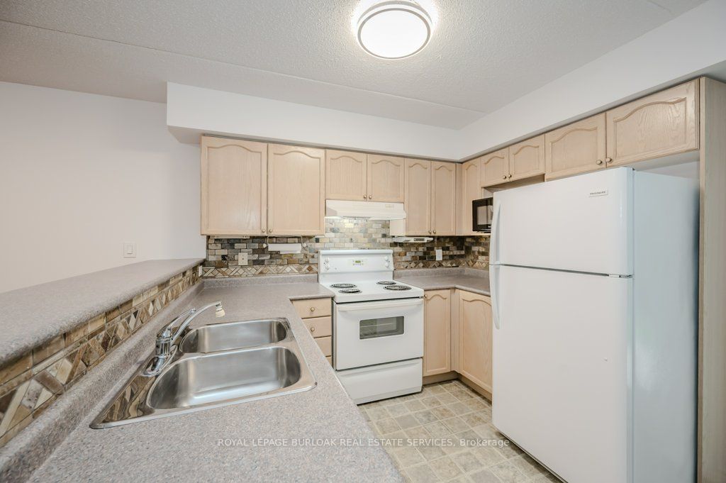 1450 Bishops Gate, unit 101 for sale