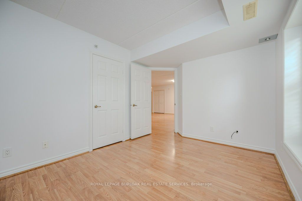 1450 Bishops Gate, unit 101 for sale - image #18