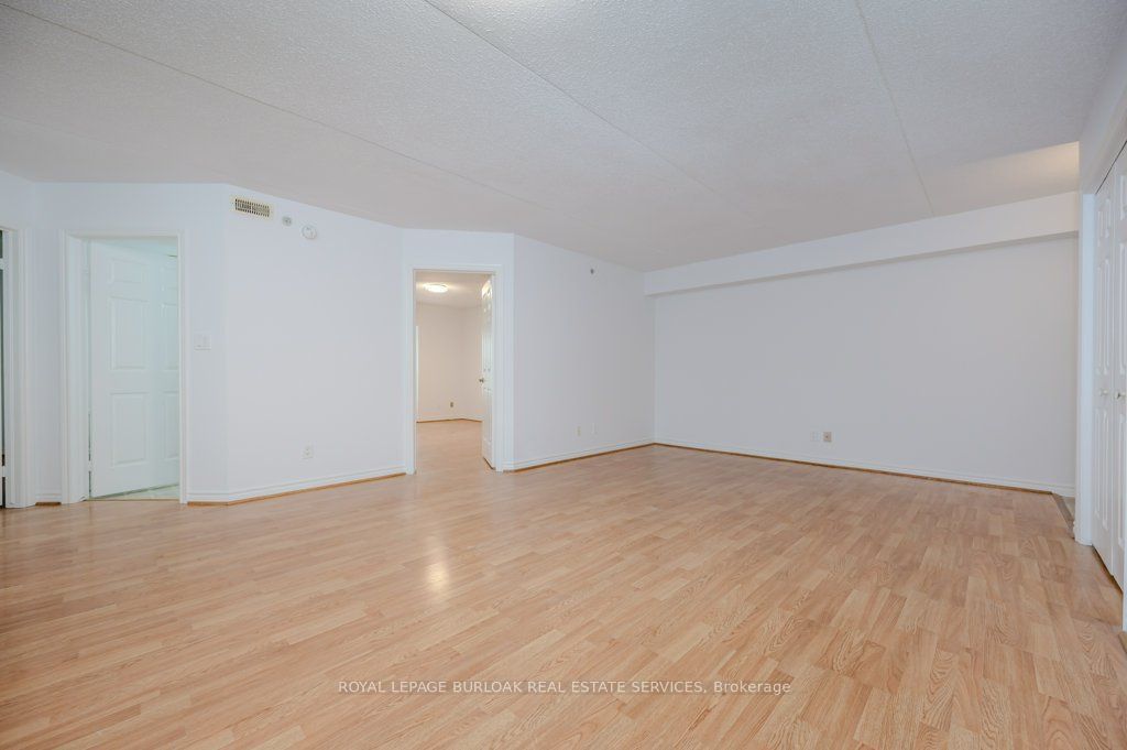 1450 Bishops Gate, unit 101 for sale - image #9