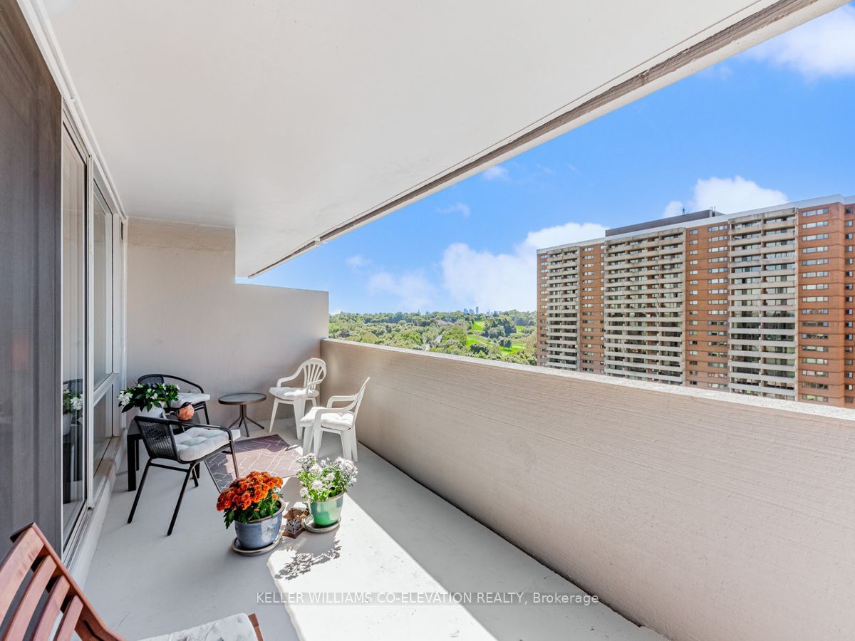 270 Scarlett Rd, unit 1205 for sale