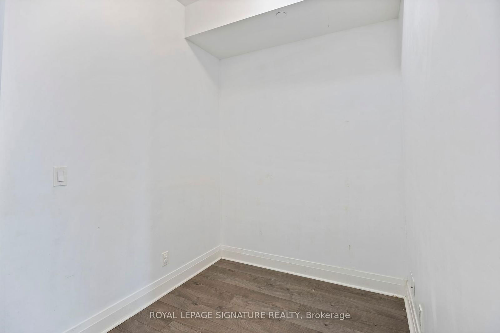 17 Zorra St, unit 2108 for sale - image #24