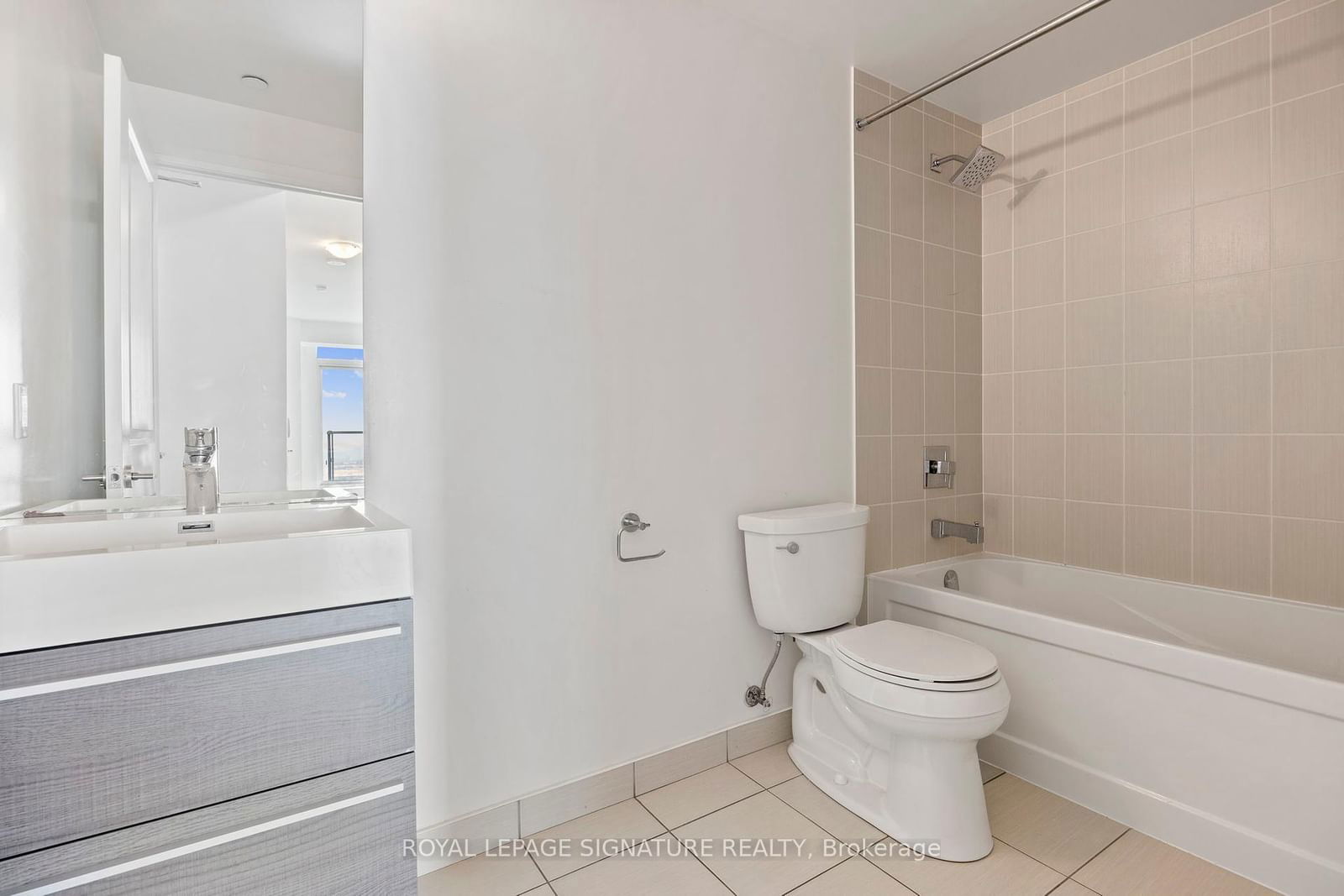 17 Zorra St, unit 2108 for sale - image #25