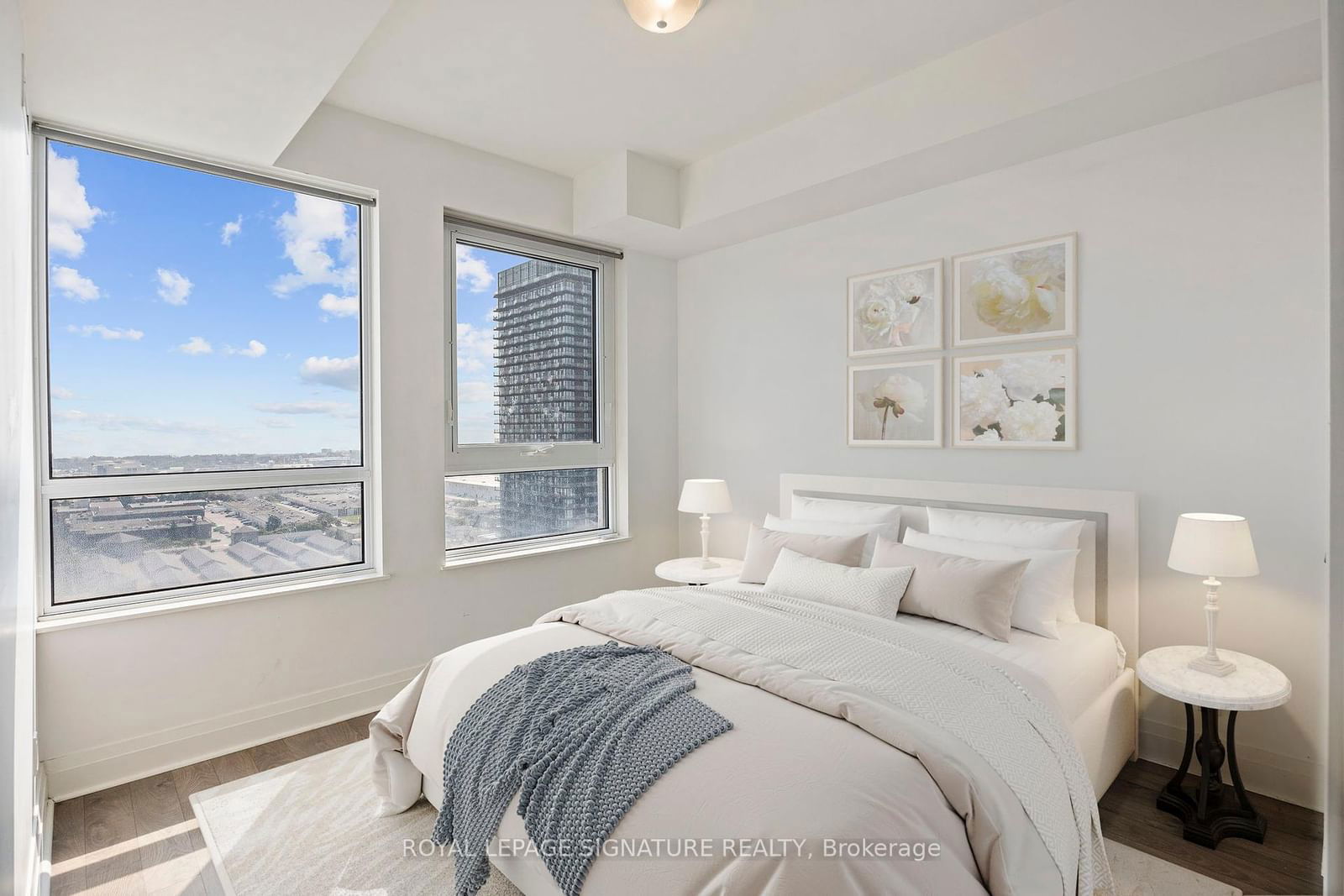 17 Zorra St, unit 2108 for sale - image #8