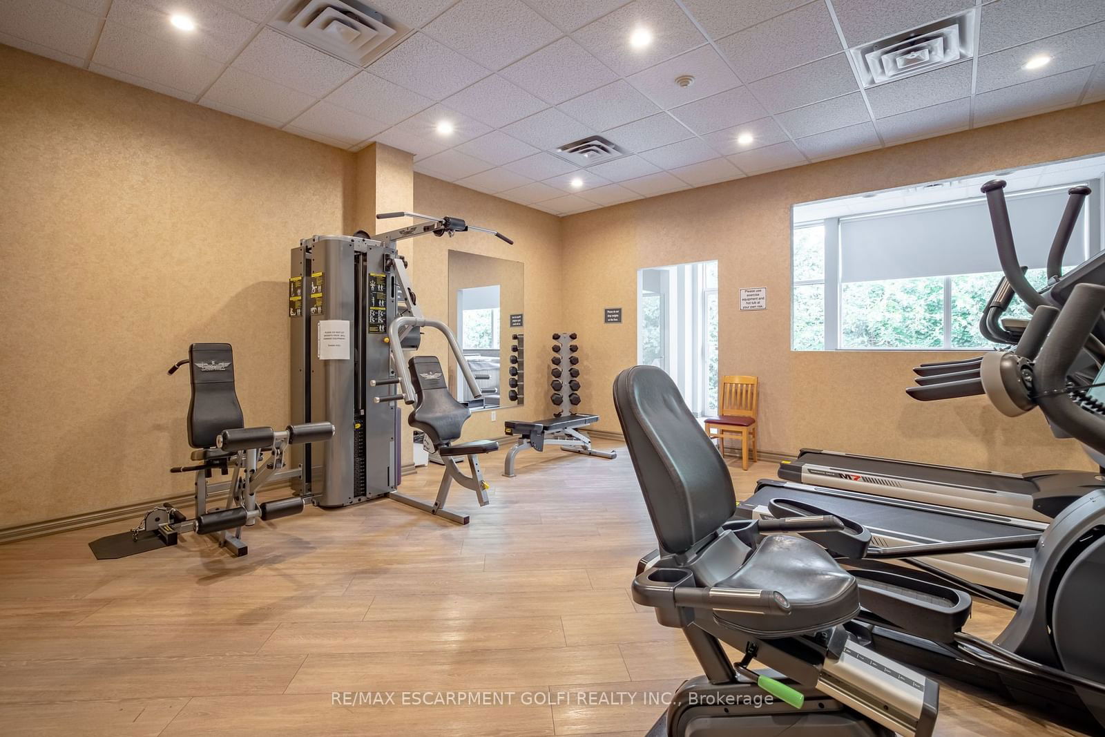 5188 Lakeshore Rd, unit 102 for sale - image #32