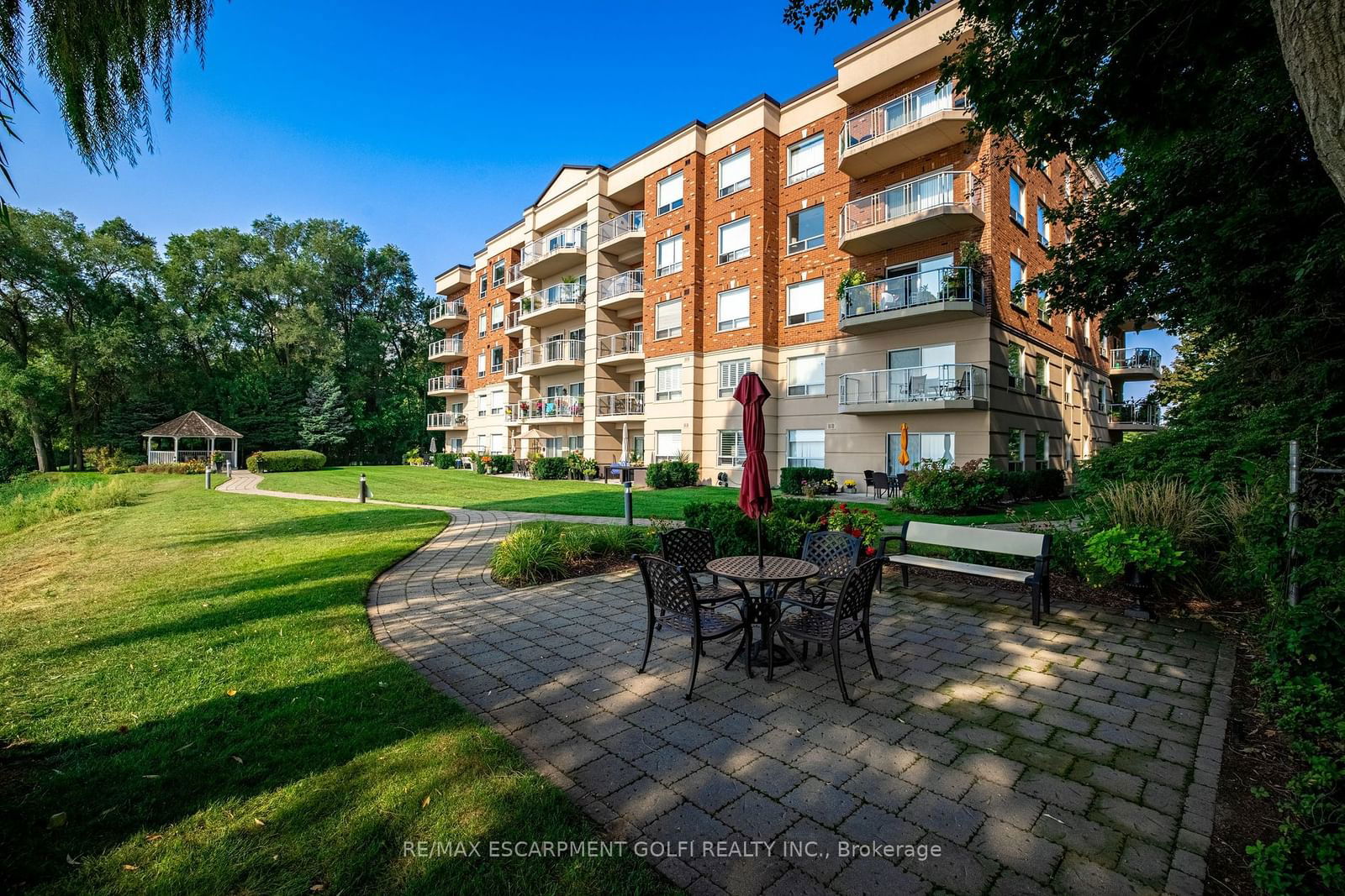 5188 Lakeshore Rd, unit 102 for sale - image #35