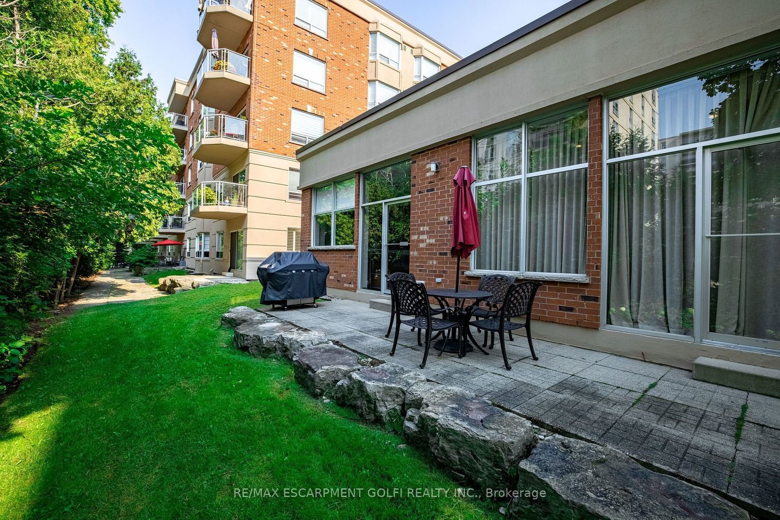 5188 Lakeshore Rd, unit 102 for sale - image #39