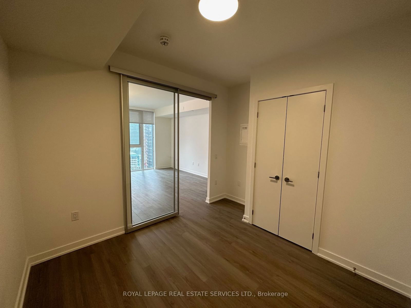 357 King St W, unit 3104 for rent - image #4