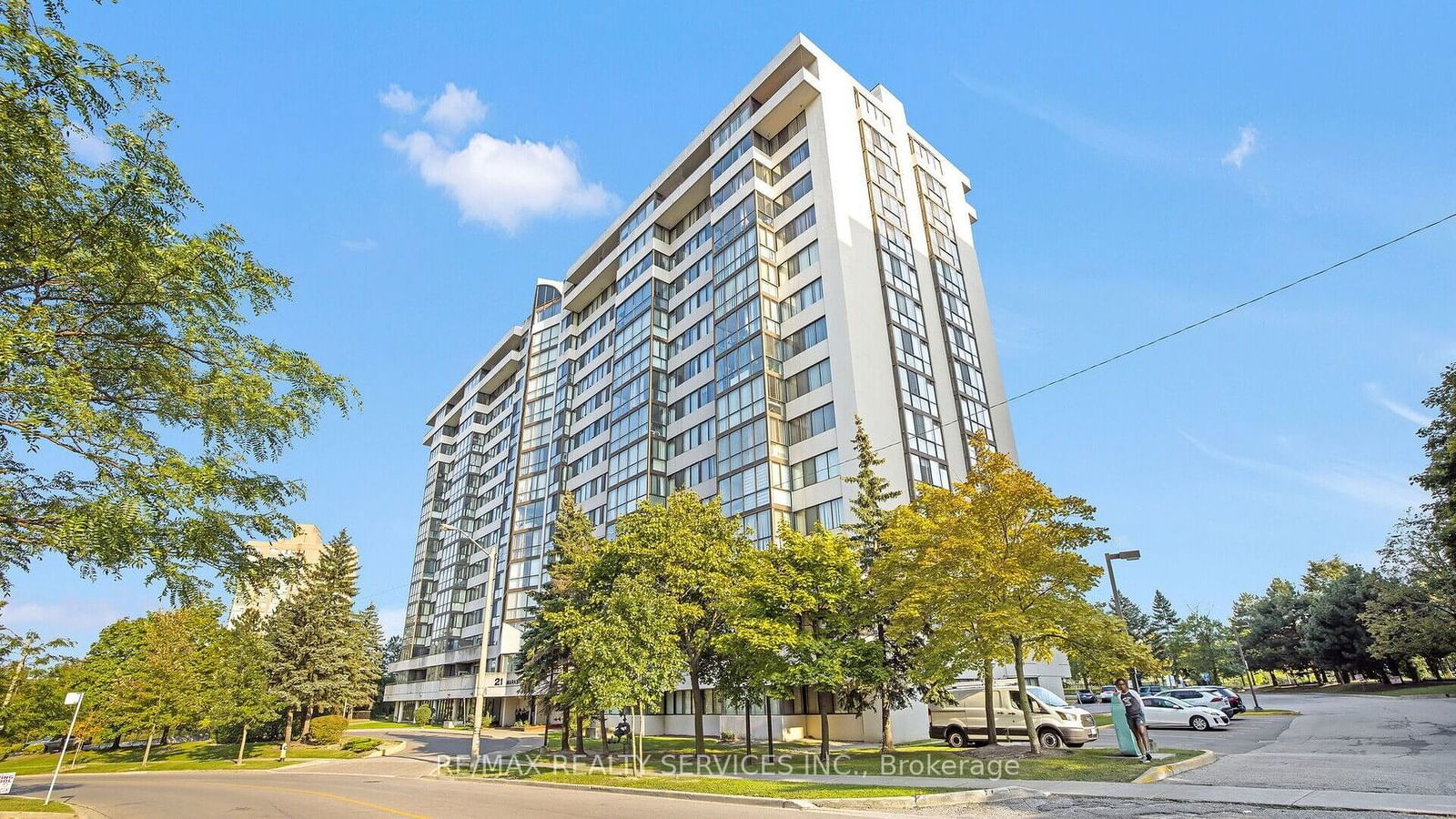 21 Markbrook Lane, unit 608 for sale - image #2