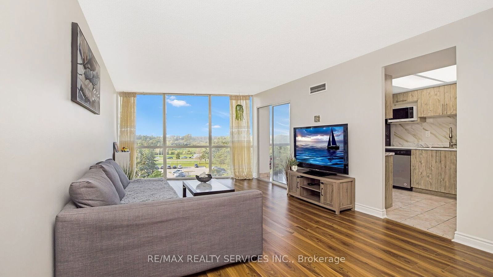 21 Markbrook Lane, unit 608 for sale - image #8