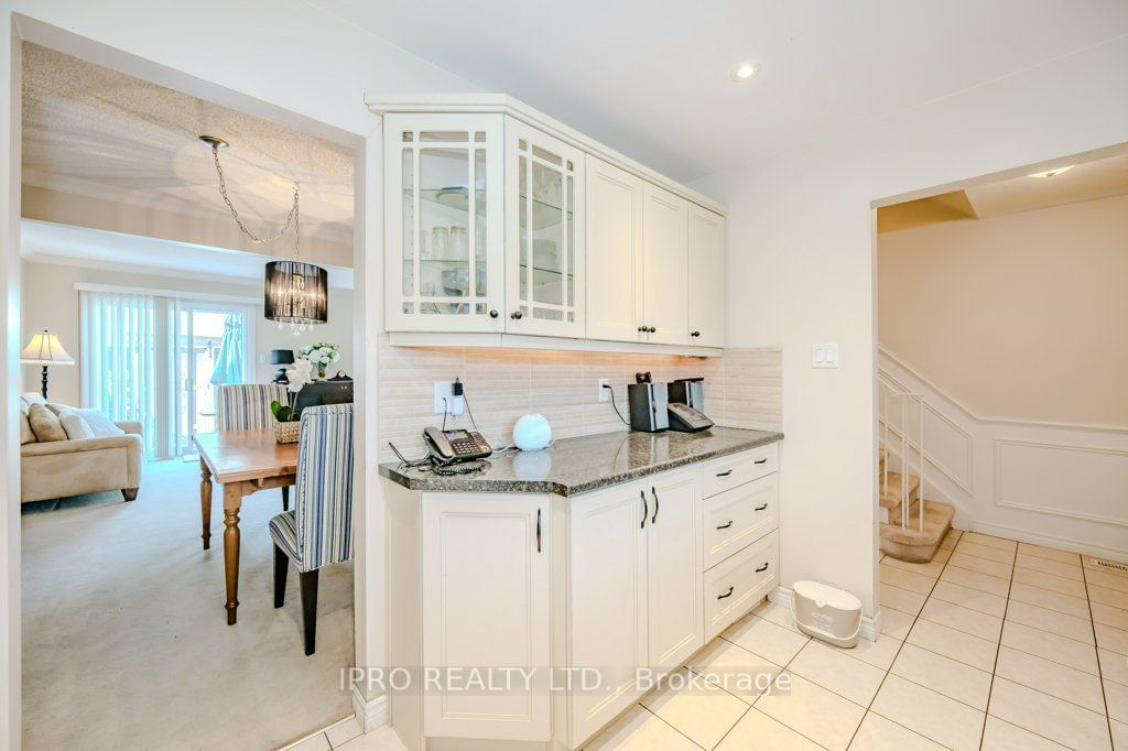 2222 Upper Middle Rd, unit 4 for sale - image #8