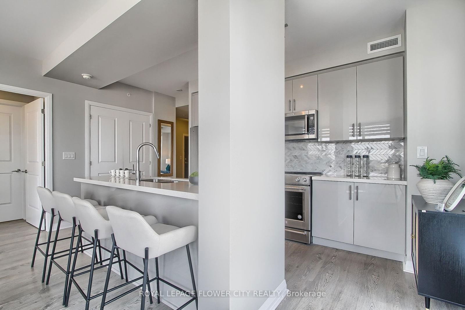 5025 Four Springs Ave S, unit 2401 for sale - image #13