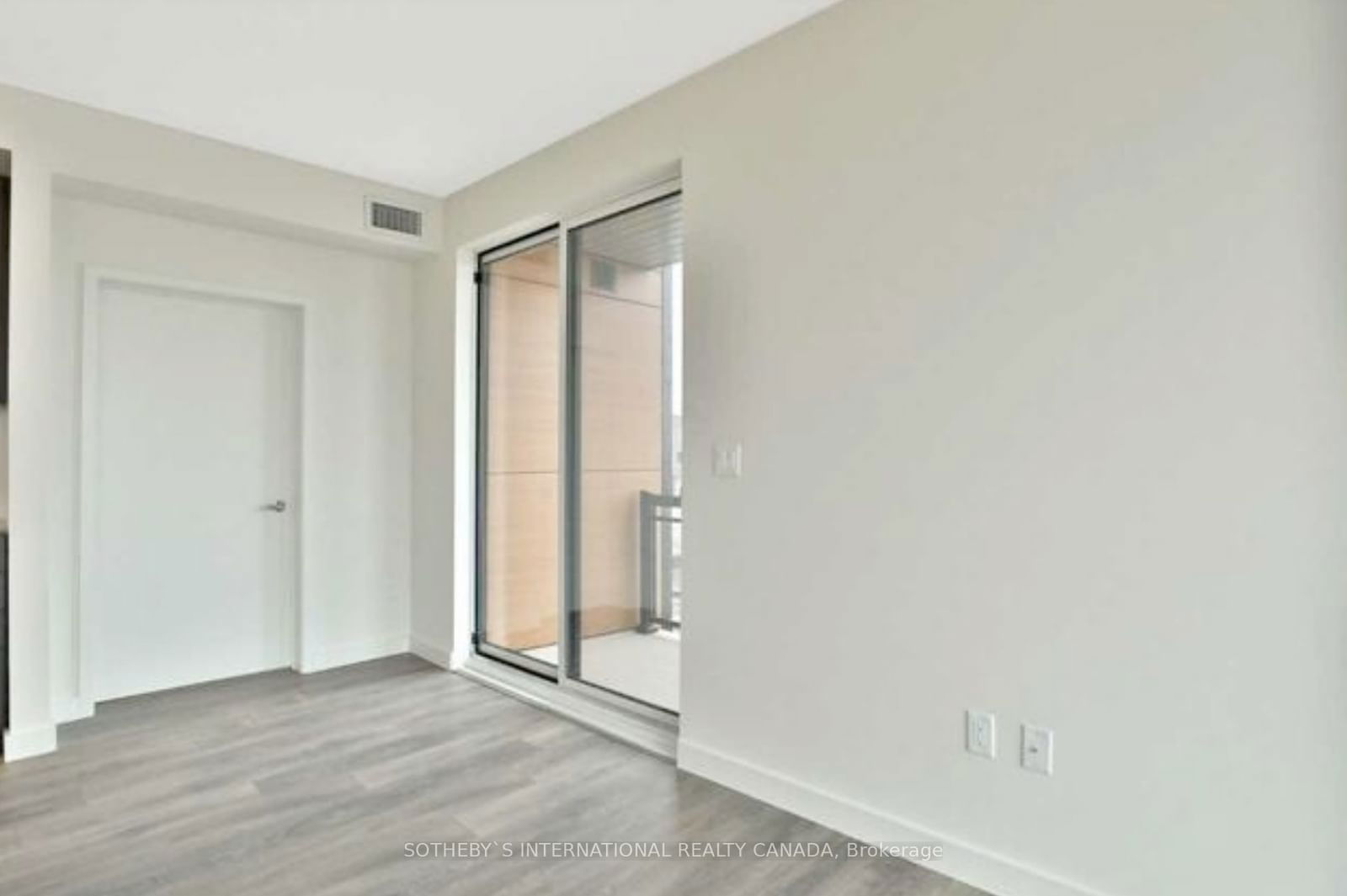 168 Sabina Dr, unit 218 for rent - image #4