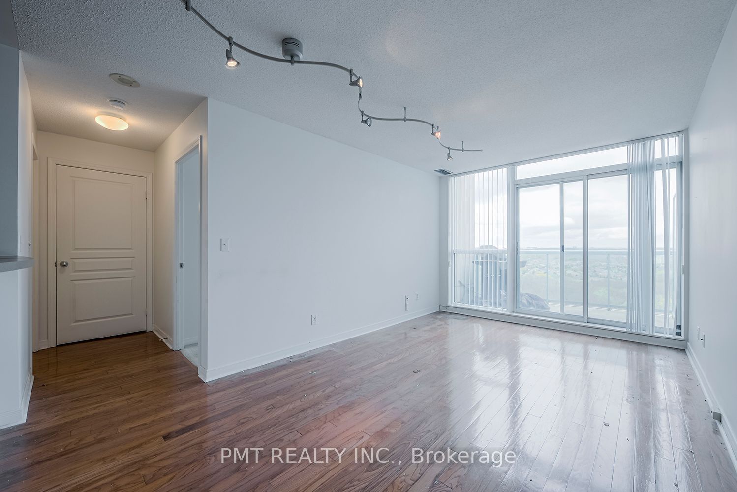 2545 Erin Centre Blvd, unit PH 2 for sale - image #8