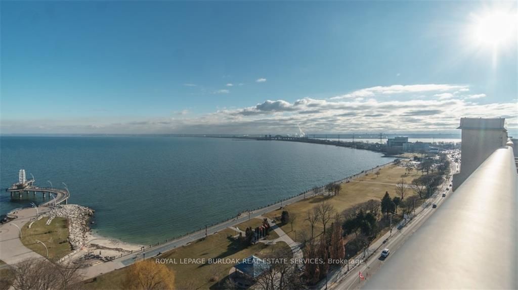 1477 Lakeshore Rd, unit 903 for sale