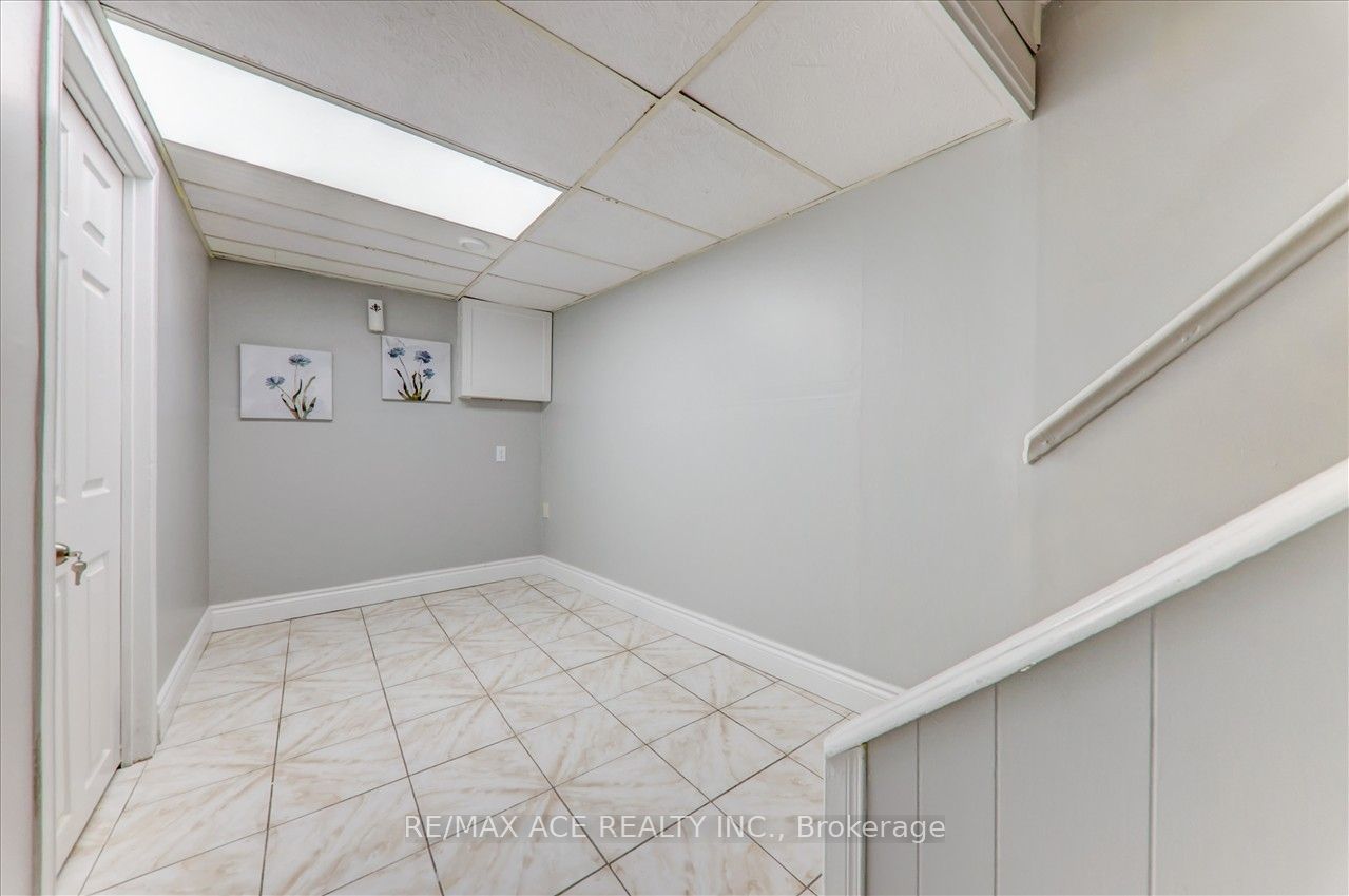 60 Grandravine Dr, unit 5 for sale - image #24