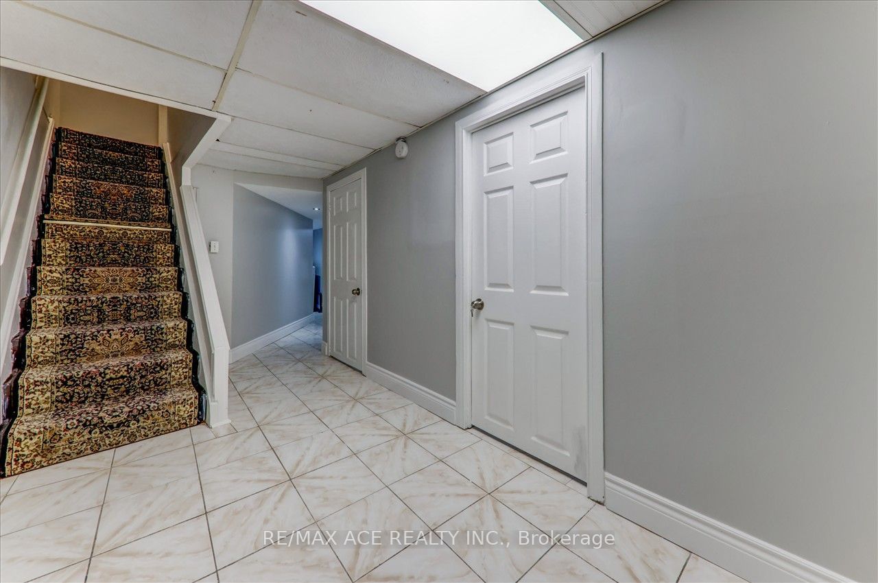 60 Grandravine Dr, unit 5 for sale - image #25