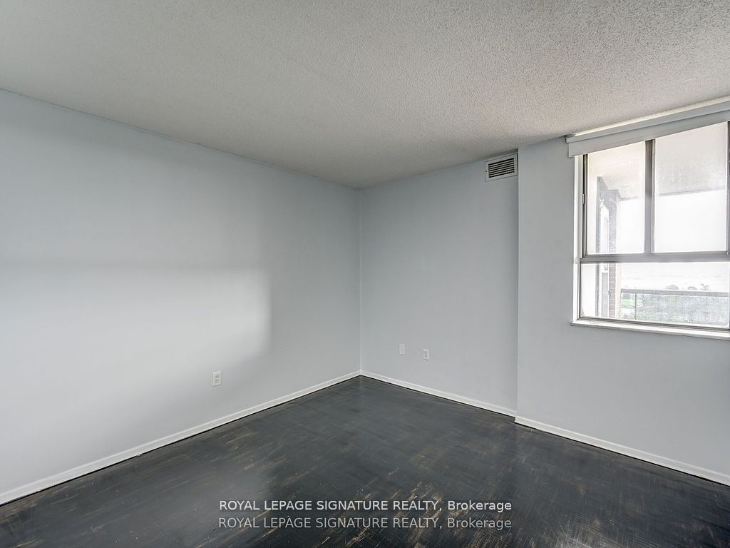 4 Lisa St, unit 1411 for sale - image #20