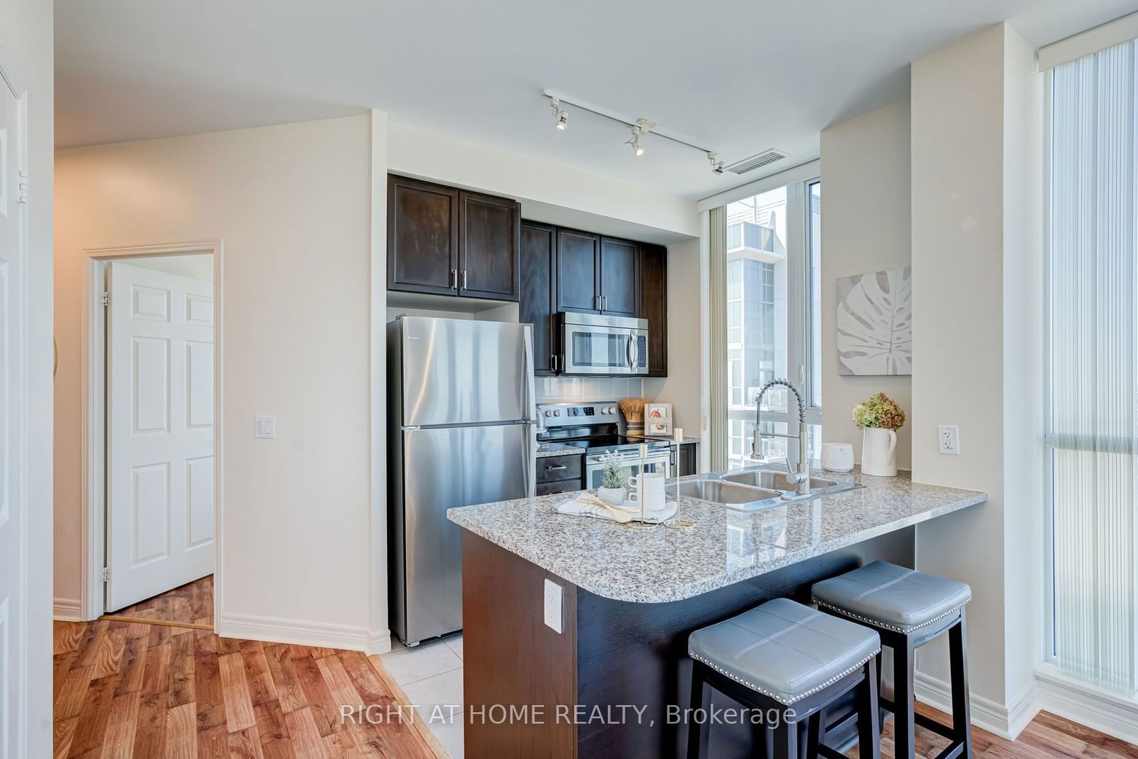 339 RATHBURN Rd, unit PH 16 for sale - image #8