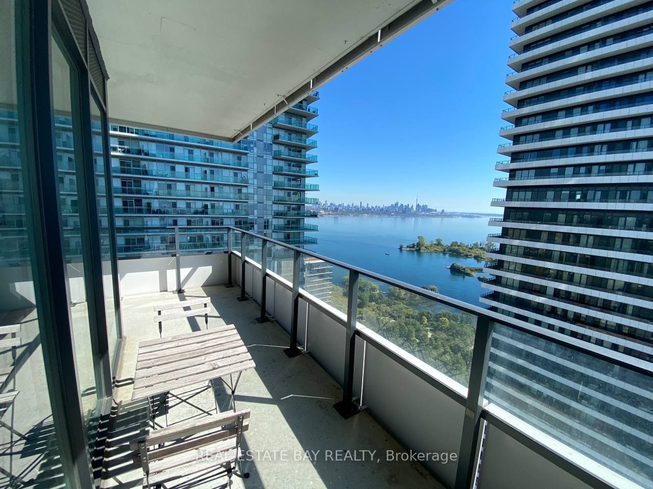 30 Shore Breeze Dr, unit 2816 for rent