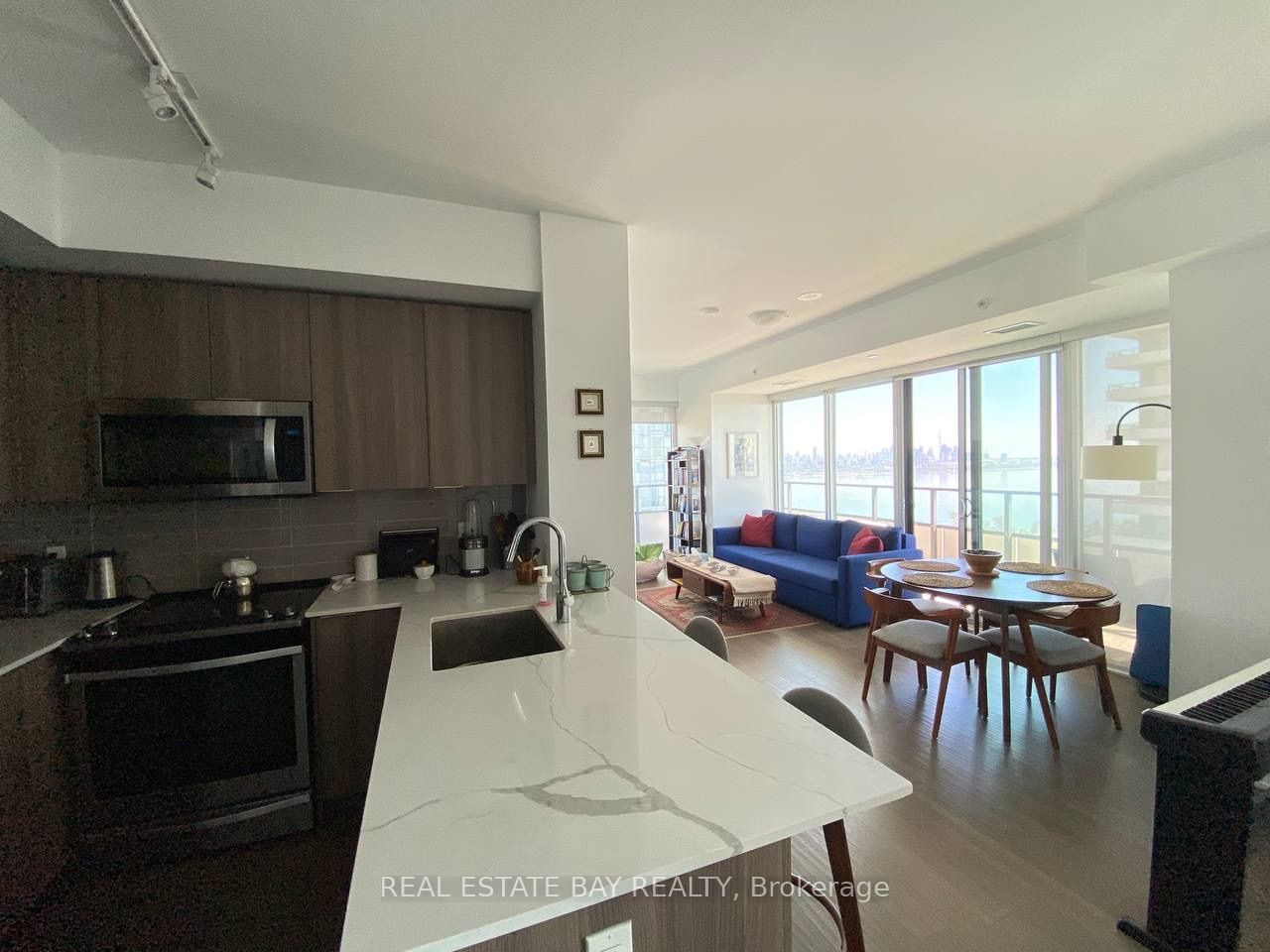 30 Shore Breeze Dr, unit 2816 for rent