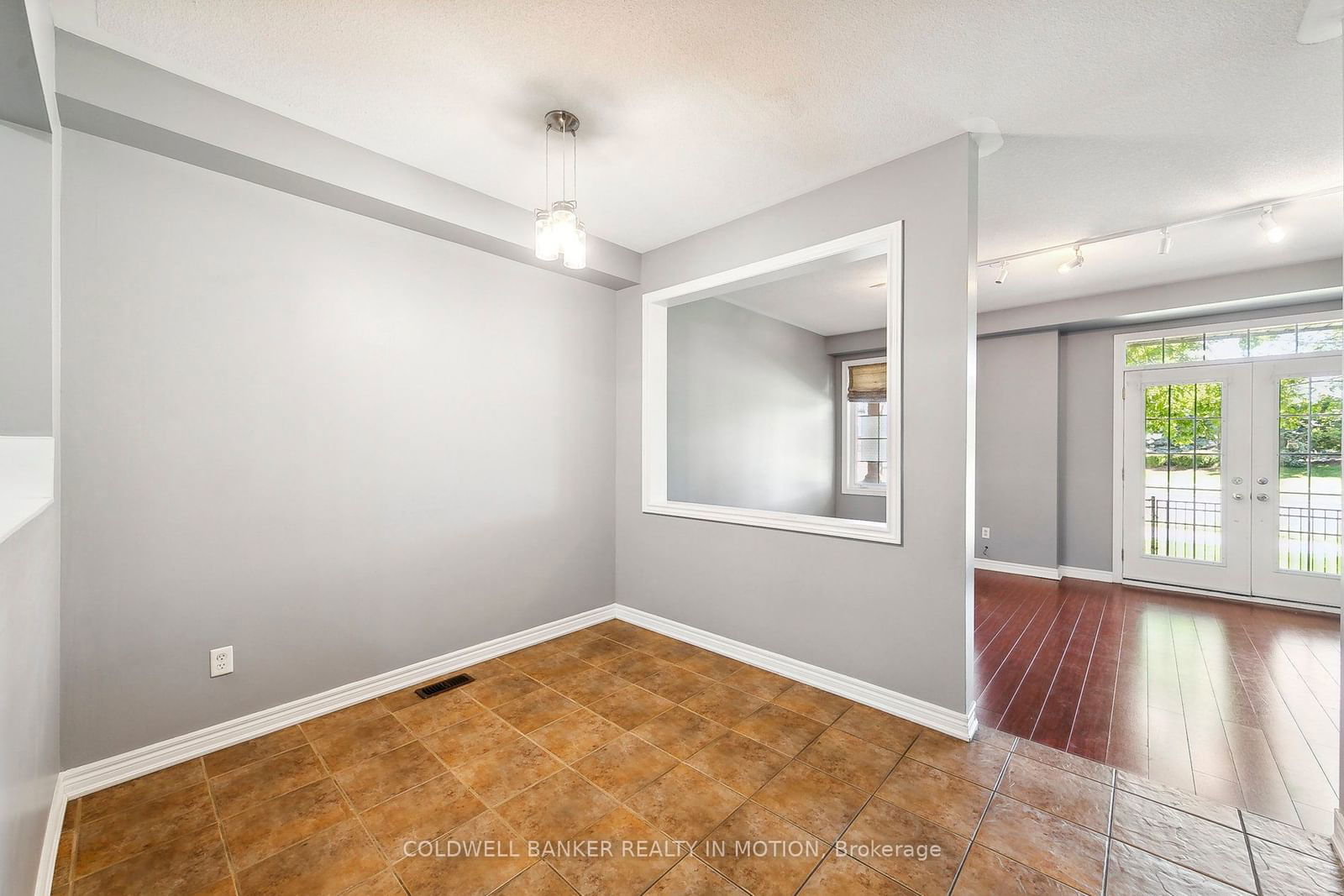 1015 Galesway Blvd, unit 15 for sale - image #10