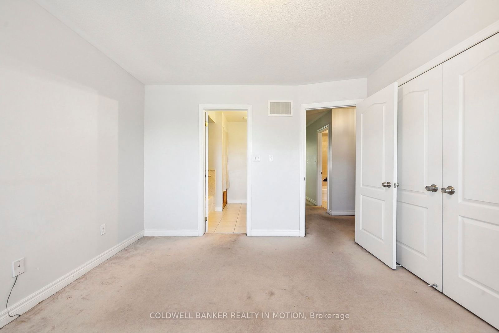 1015 Galesway Blvd, unit 15 for sale - image #18