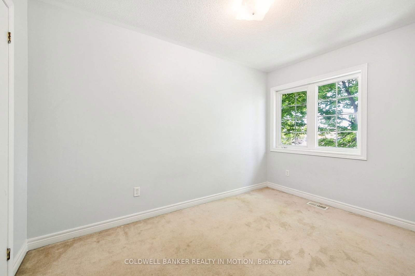 1015 Galesway Blvd, unit 15 for sale - image #26