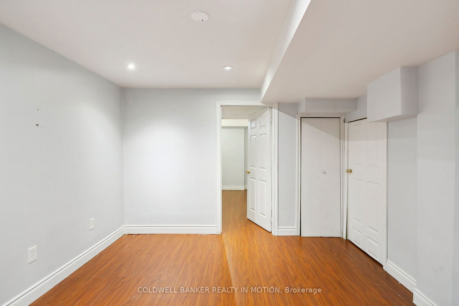 1015 Galesway Blvd, unit 15 for sale - image #32